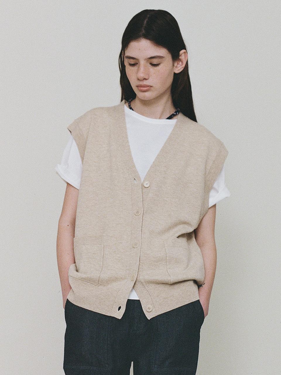 Kane wool knit vest [beige] - L’EAU - Modalova